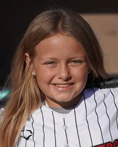 Selah Grace Foster headshot