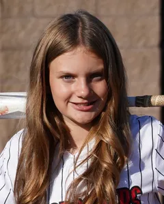 Nora Zakowski headshot
